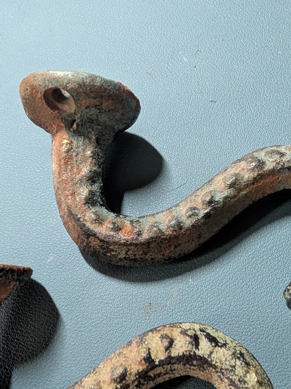 Antique-Style Cast Iron Tentacle Wall Hooks - Patina Brown - Picture 7 of 13
